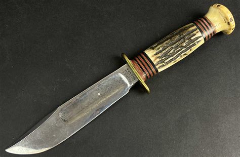 3 34" 420 stainless blade with thumb stud. . Marbles vintage knife identification